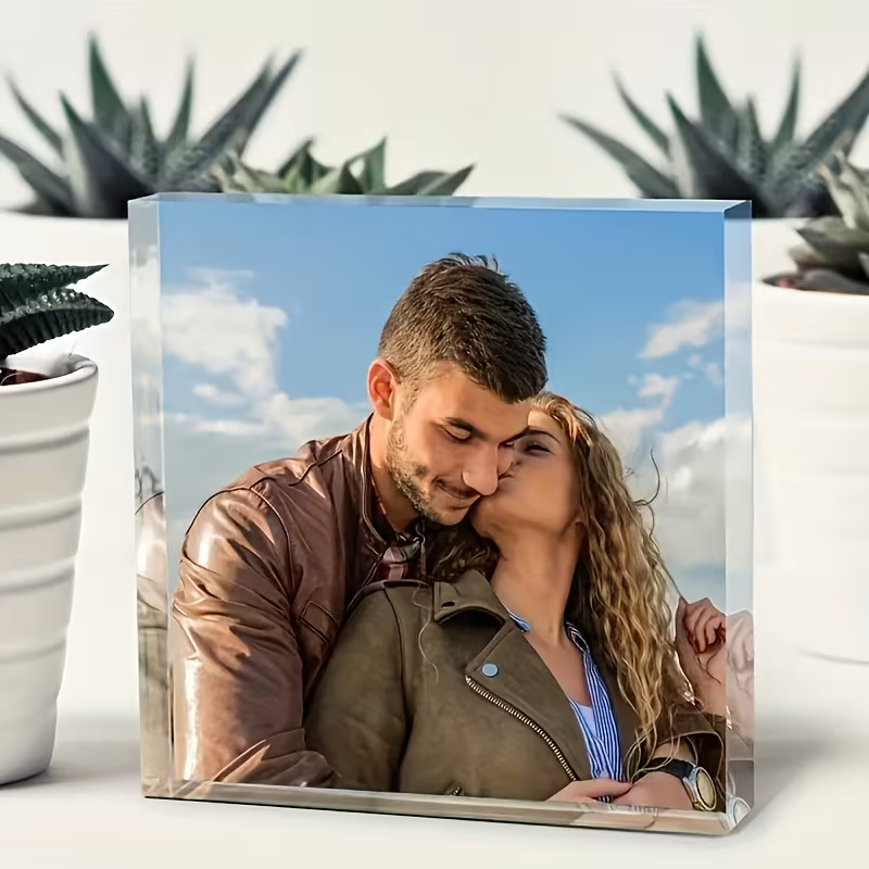 A custom acrylic desktop decor - Photo Acrylic Block review and price